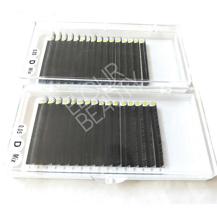 short and long stem pre-made fans volume lash extensions China.jpg
